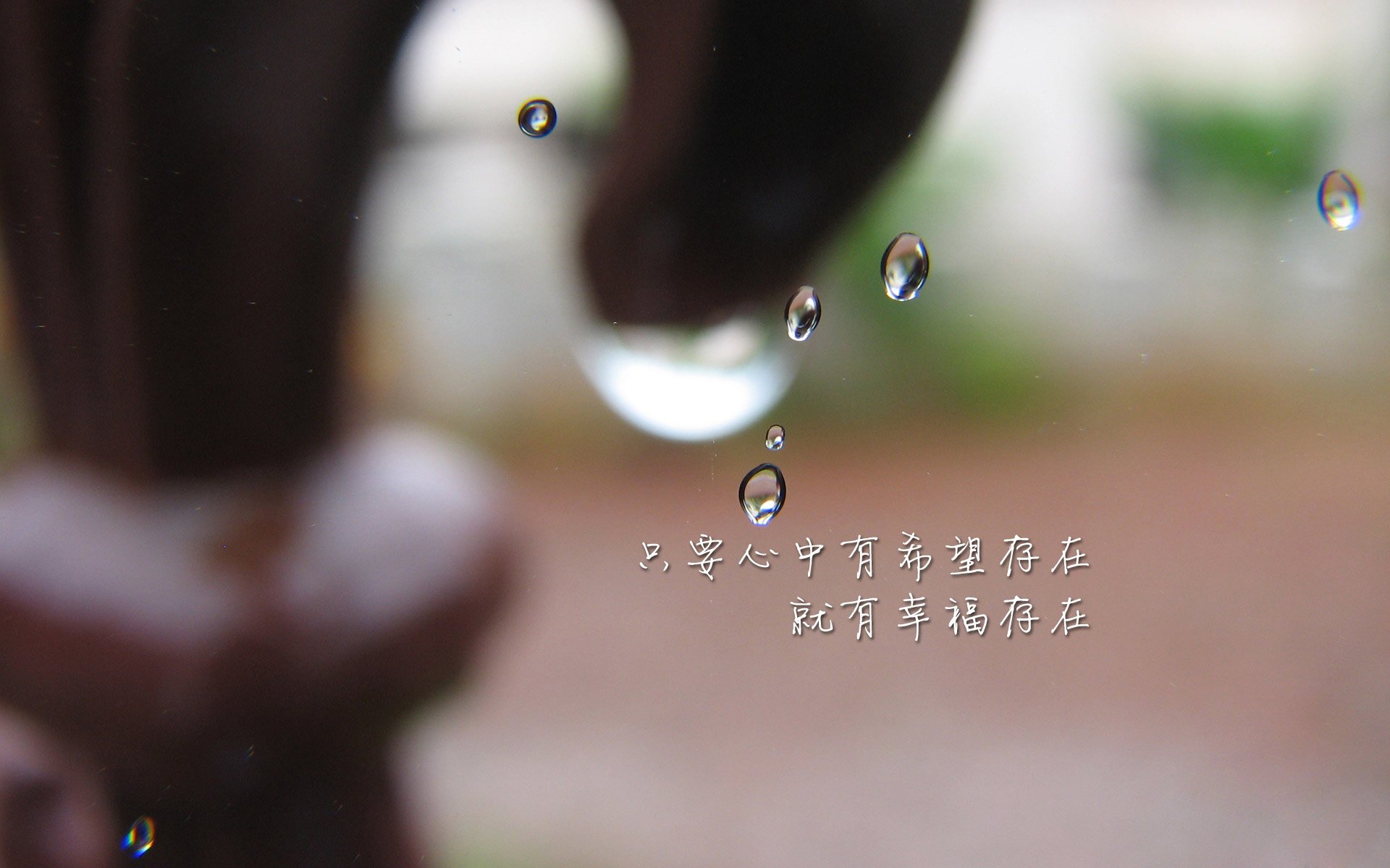 英超：曼城在补时阶段绝杀利物浦，争冠形势扑朔迷离，英超第4轮_曼城5球狂胜利物浦 曼联连胜终结无碍领跑